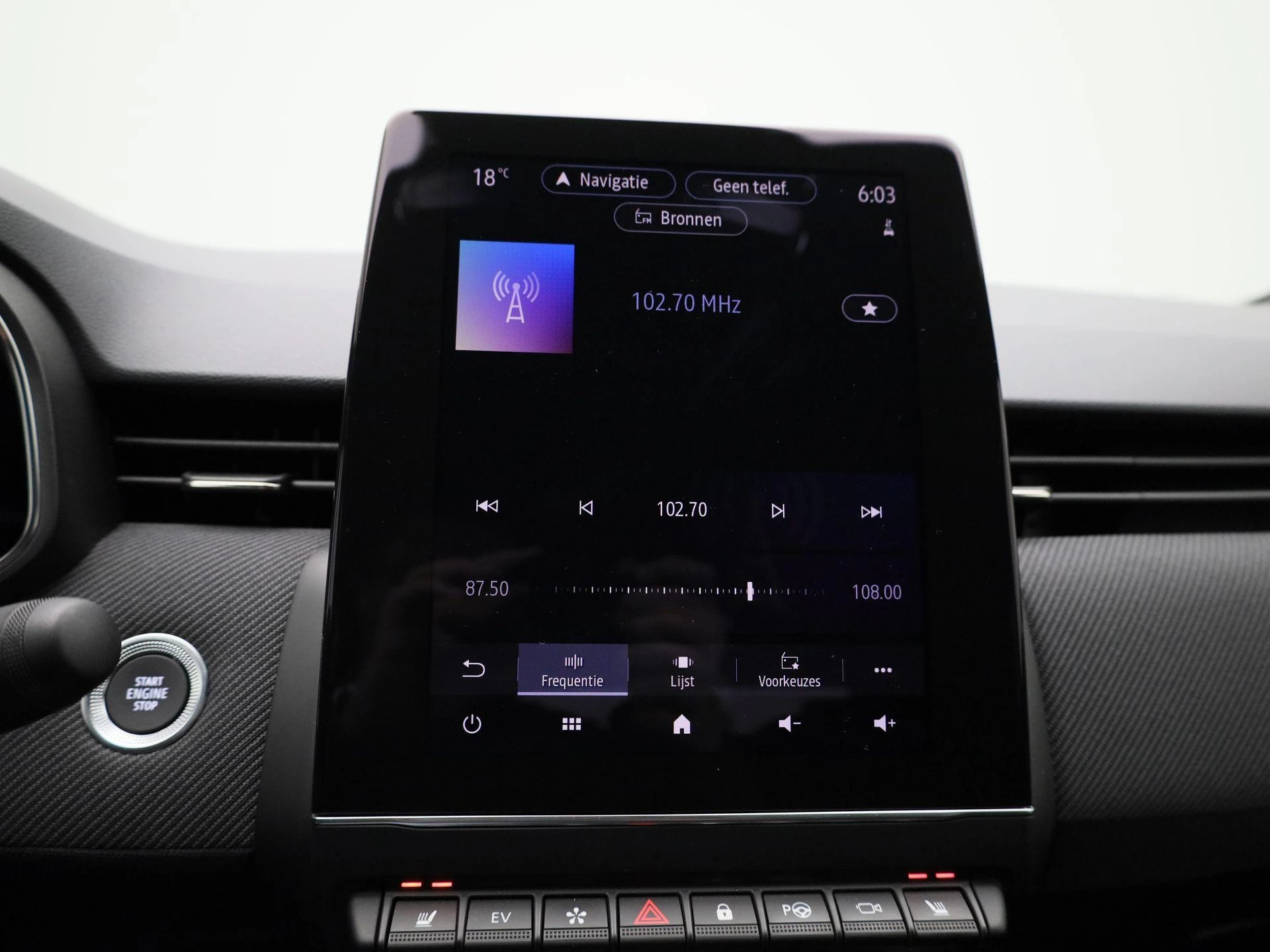 Renault-Clio-image-19