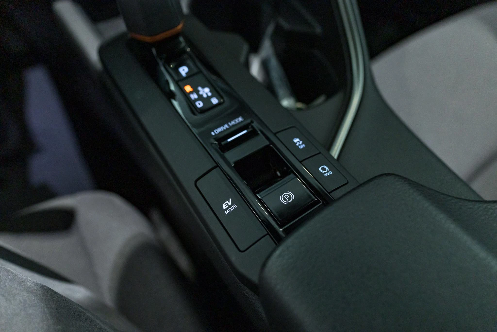 Toyota-C-HR-image-31