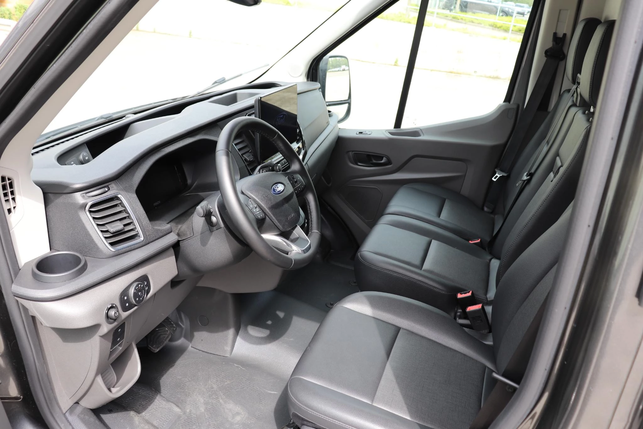 Ford Transit 350L 2.0TD 165pk 121kW A8 Trend