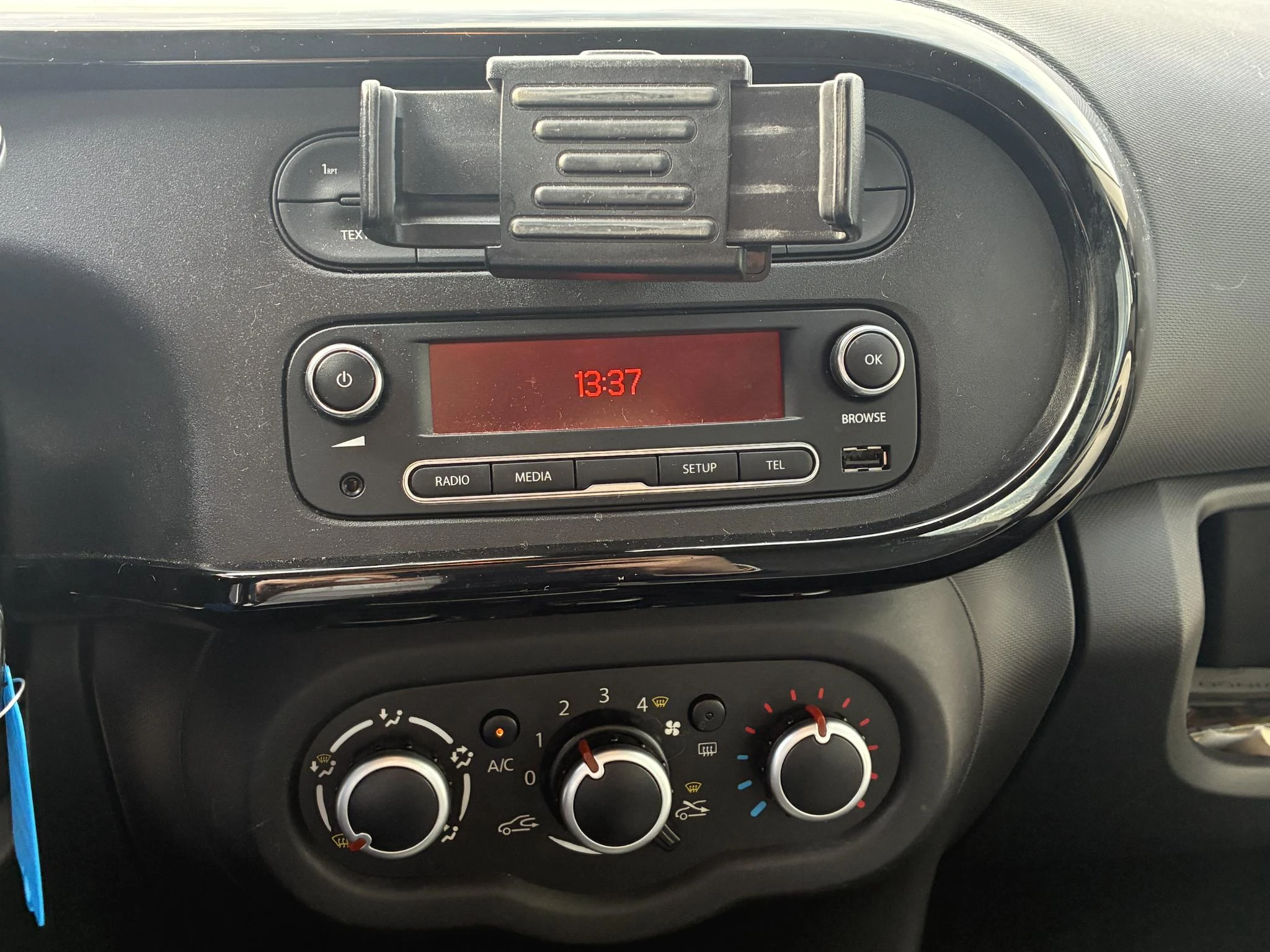 Renault-Twingo-image-4