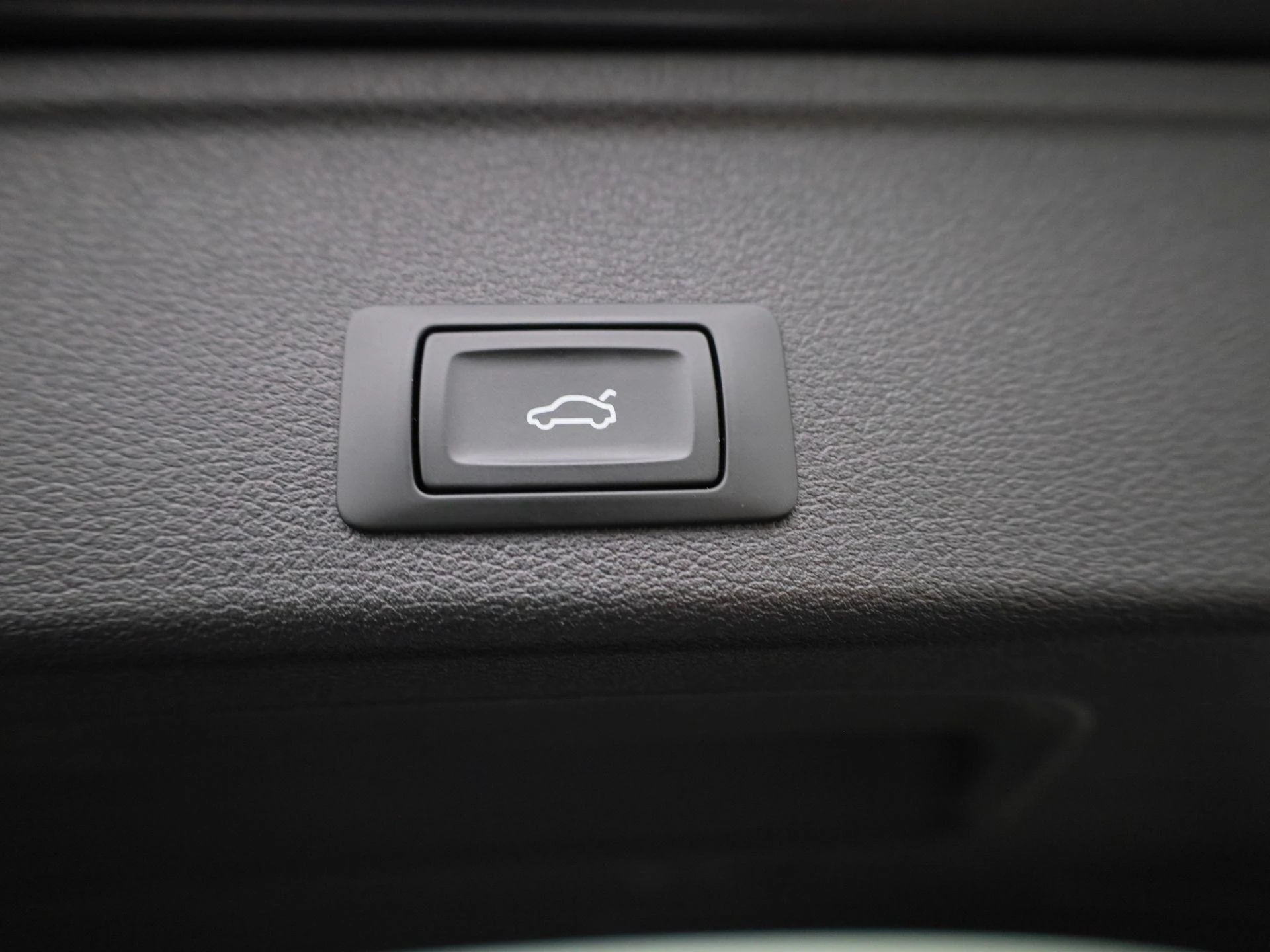 Audi-A4-image-11