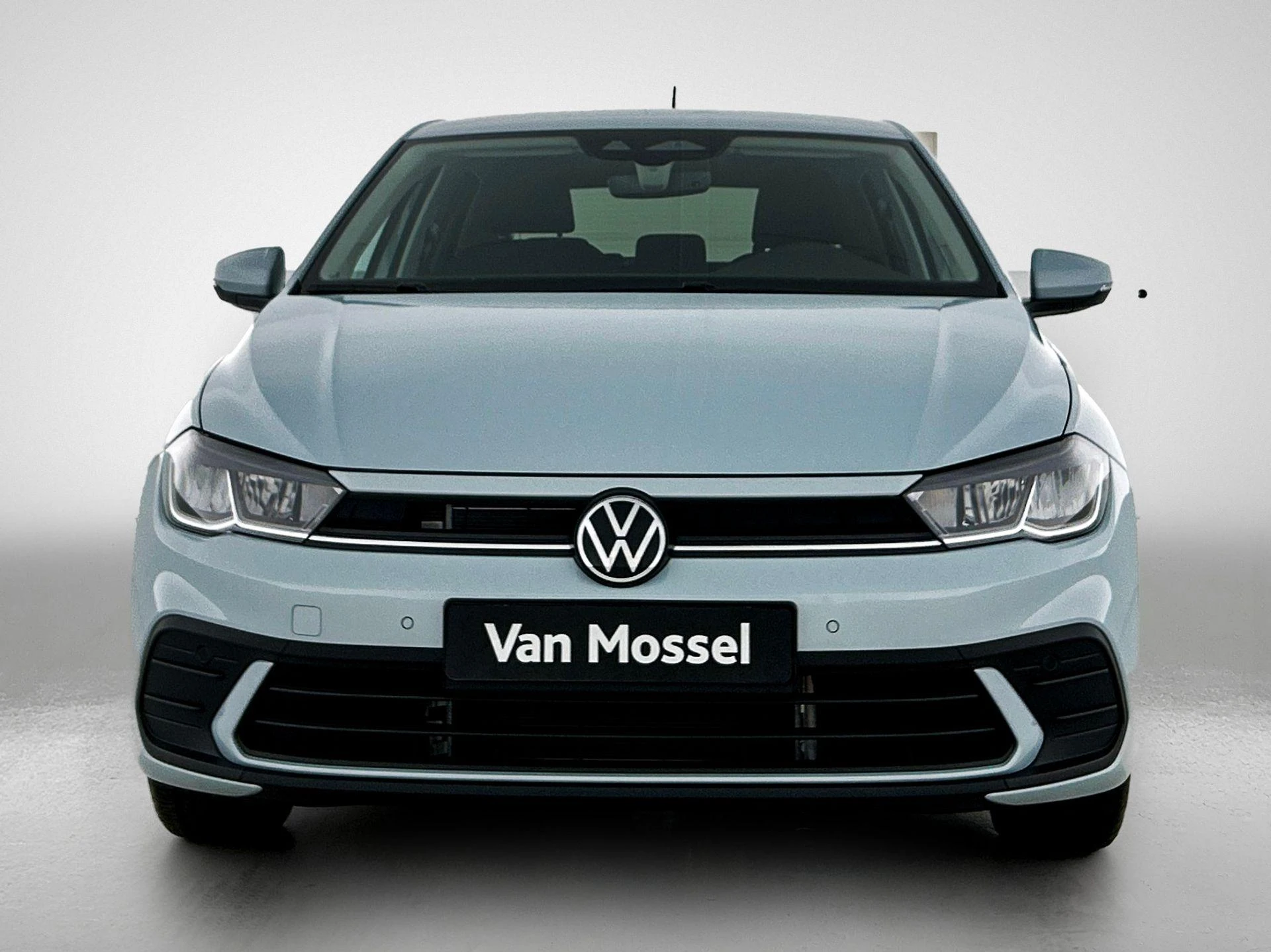 Volkswagen-Polo-image-4