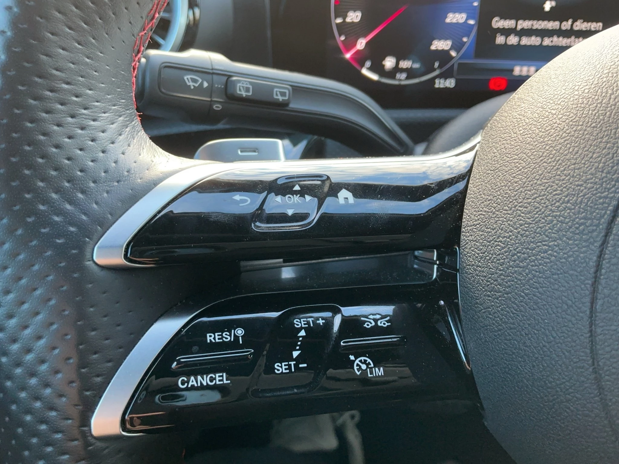 Mercedes-Benz-A-Klasse-image-19