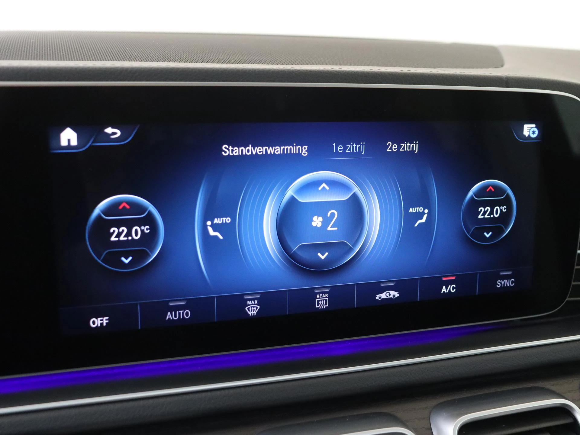 Mercedes-Benz-GLE-image-24