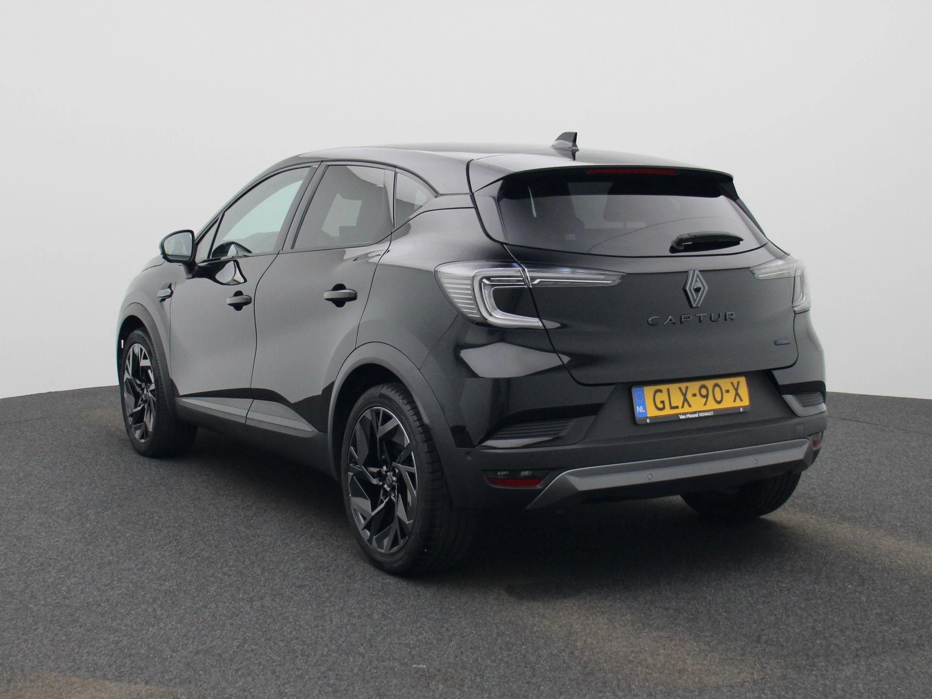 Renault-Captur-image-1