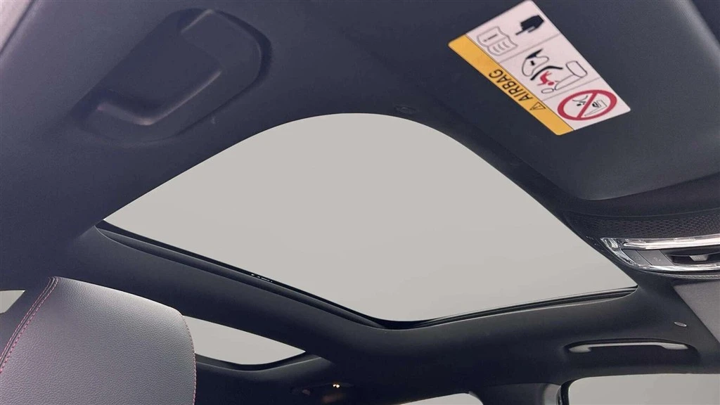 Mercedes-Benz-EQA-image-23