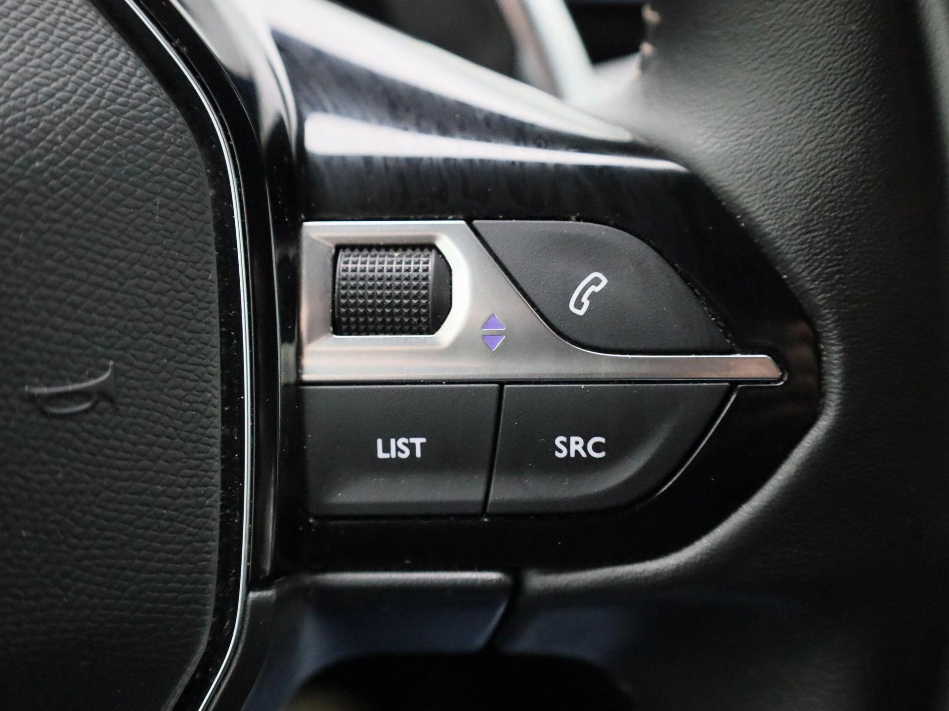 Peugeot 5008 1.5 BlueHDi 96kW S&S EAT8 Active Pack