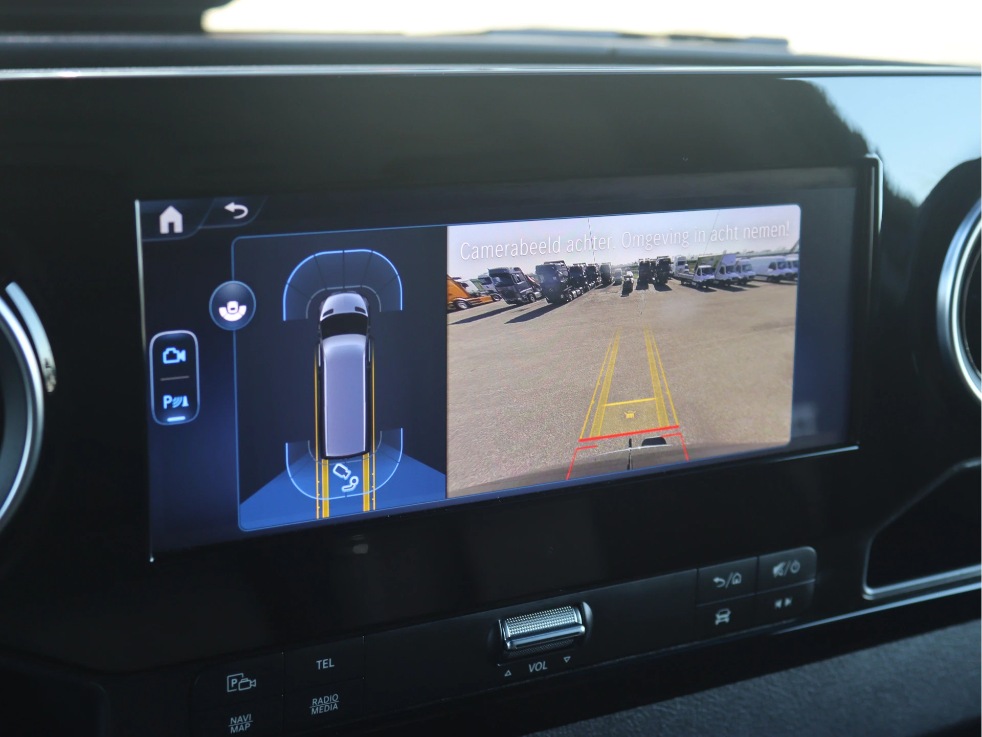 Mercedes-Benz-Sprinter-image-13