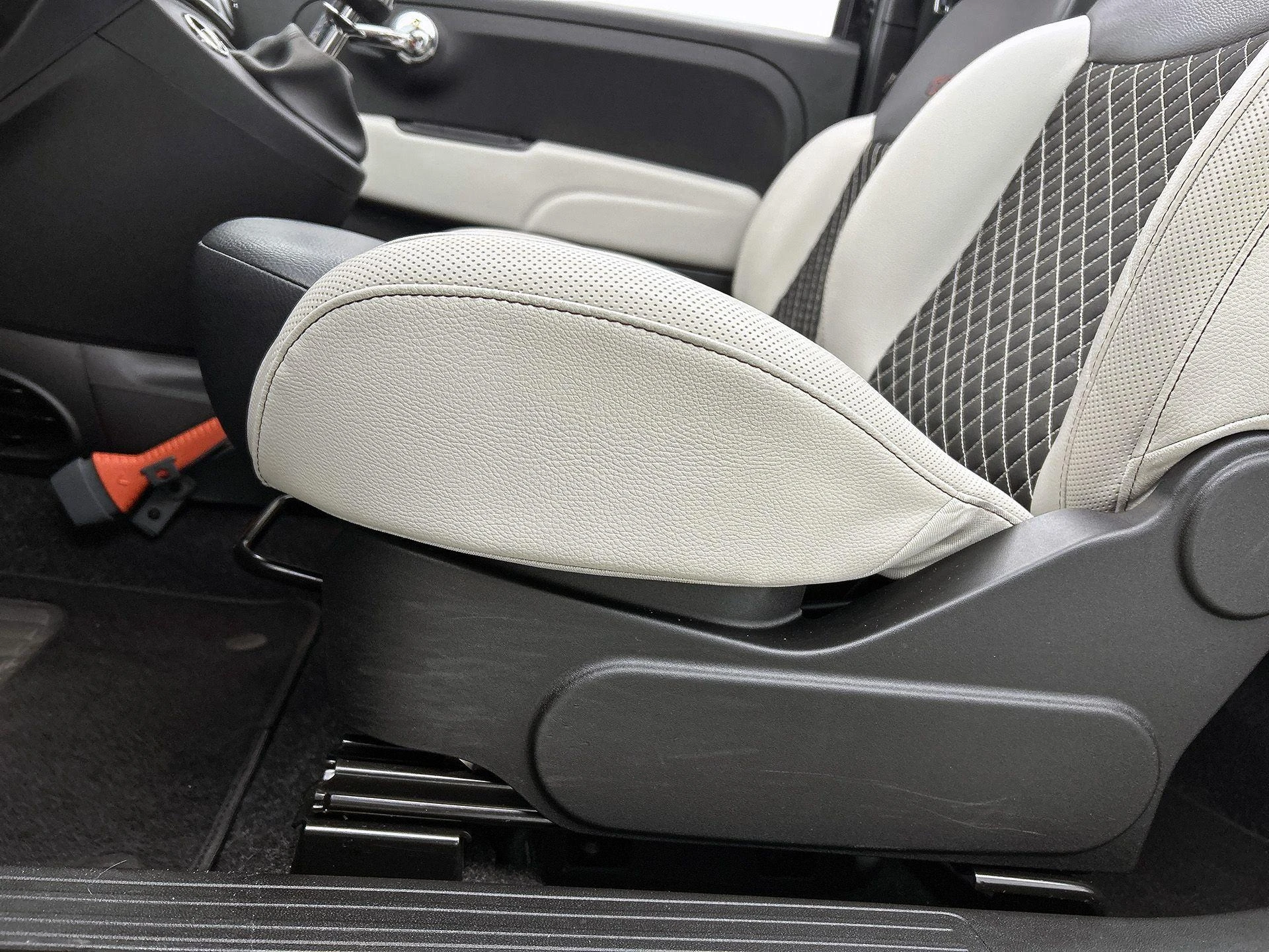 Fiat 500C 1.0 Hybrid Star