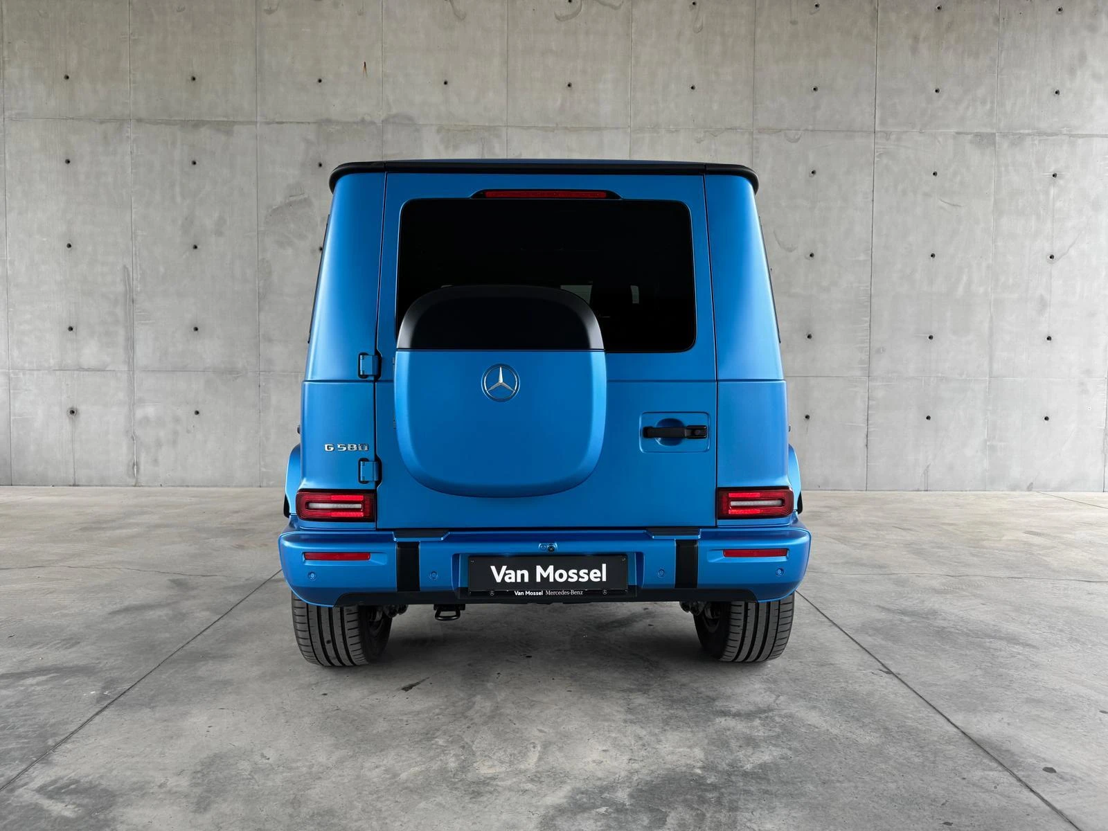 Mercedes-Benz-G-Klasse-image-5