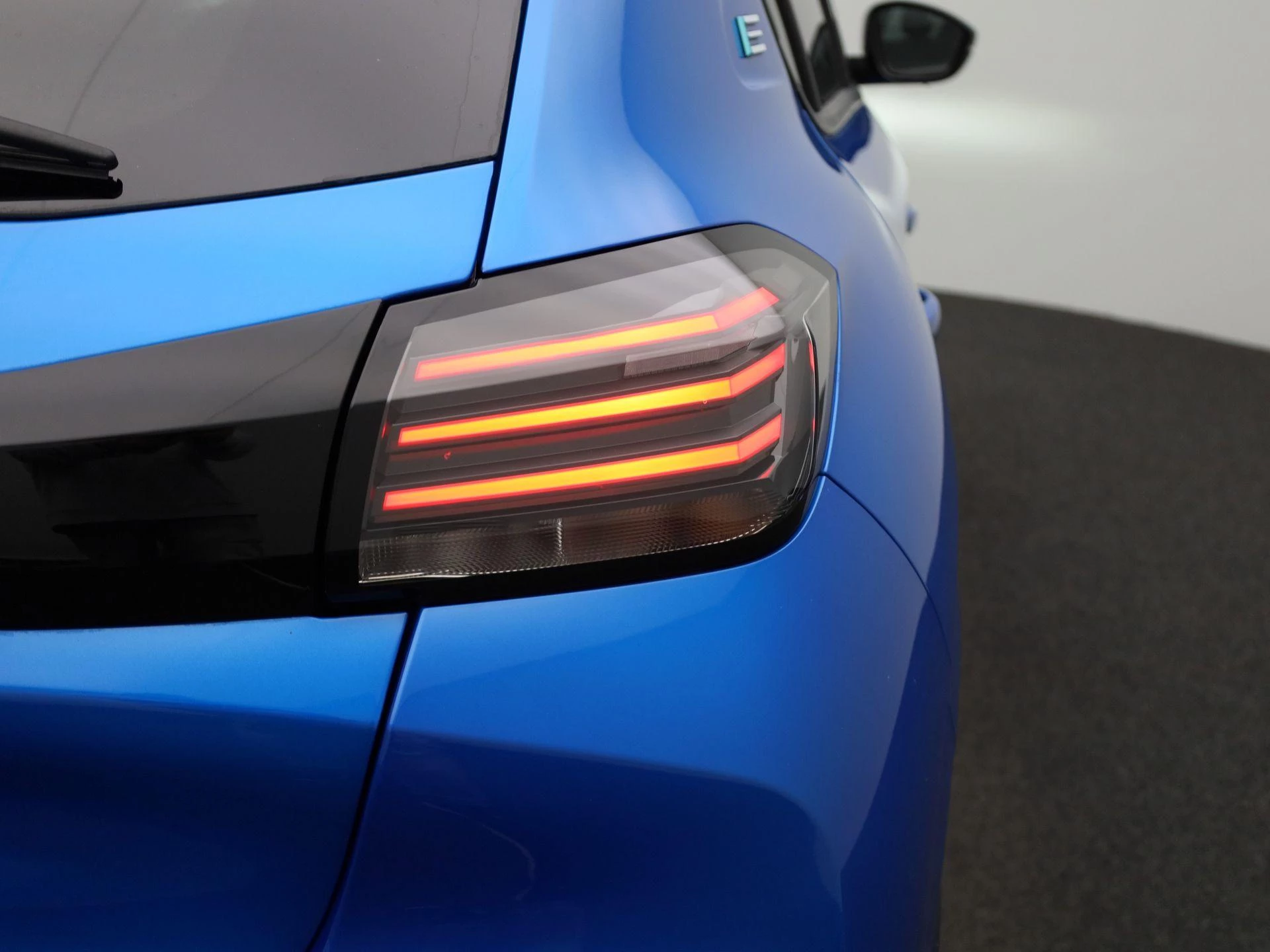 Peugeot-e-208-image-34