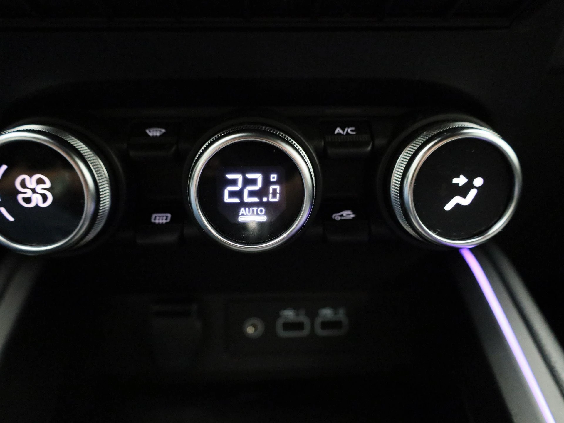 Renault-Clio-image-21