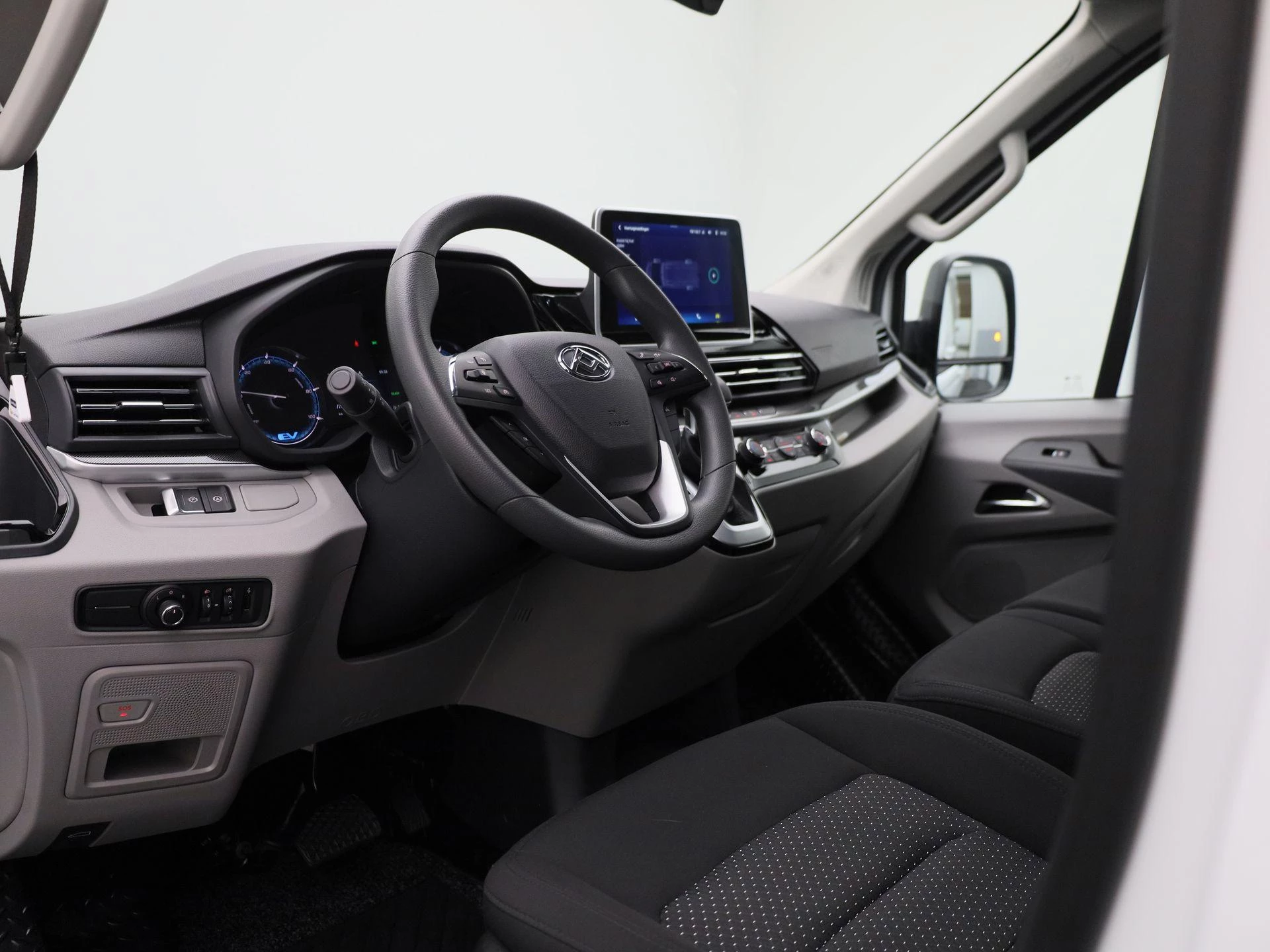 Maxus eDeliver9 L3H2 Business DEAL 89 kWh