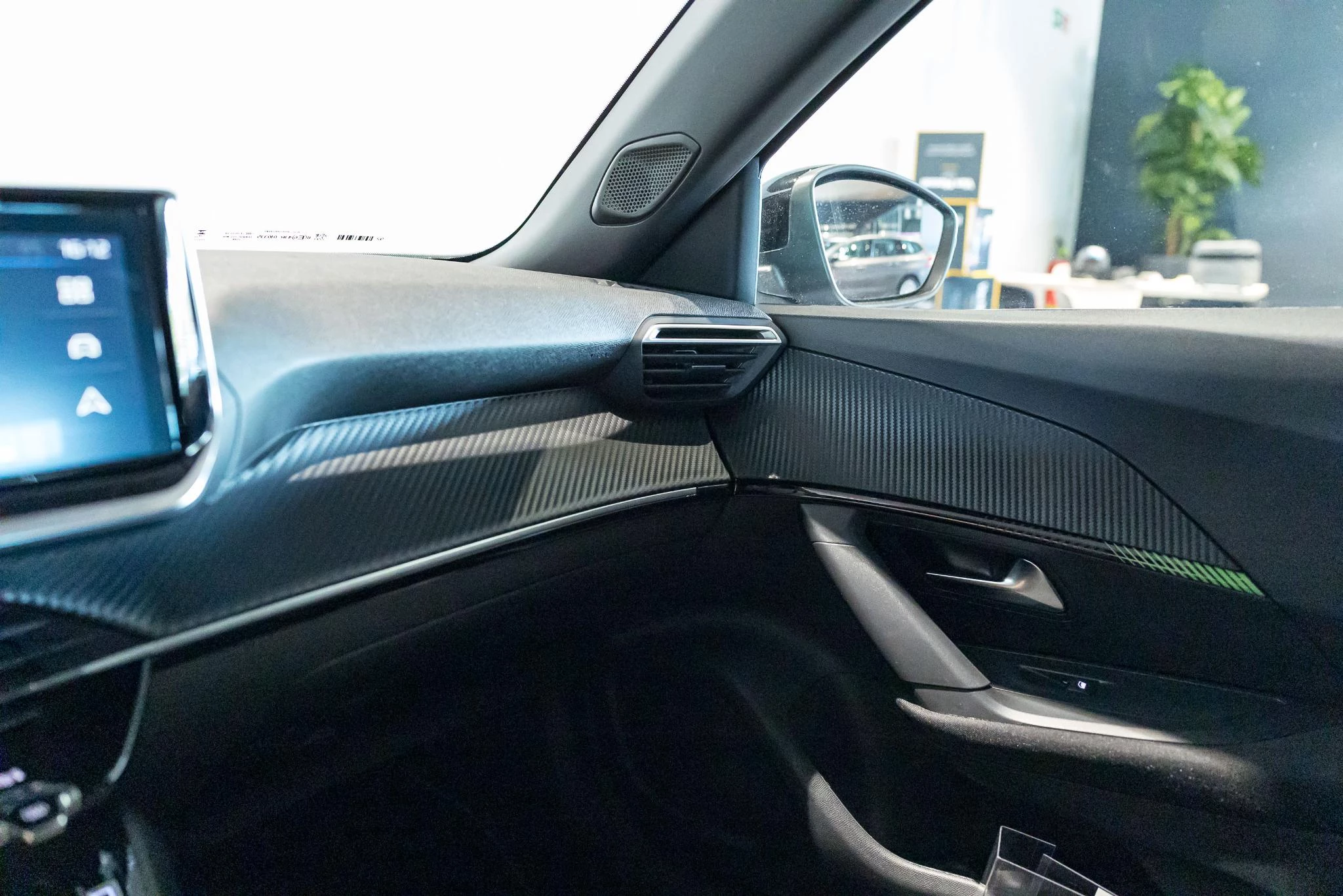 Peugeot-2008-image-32