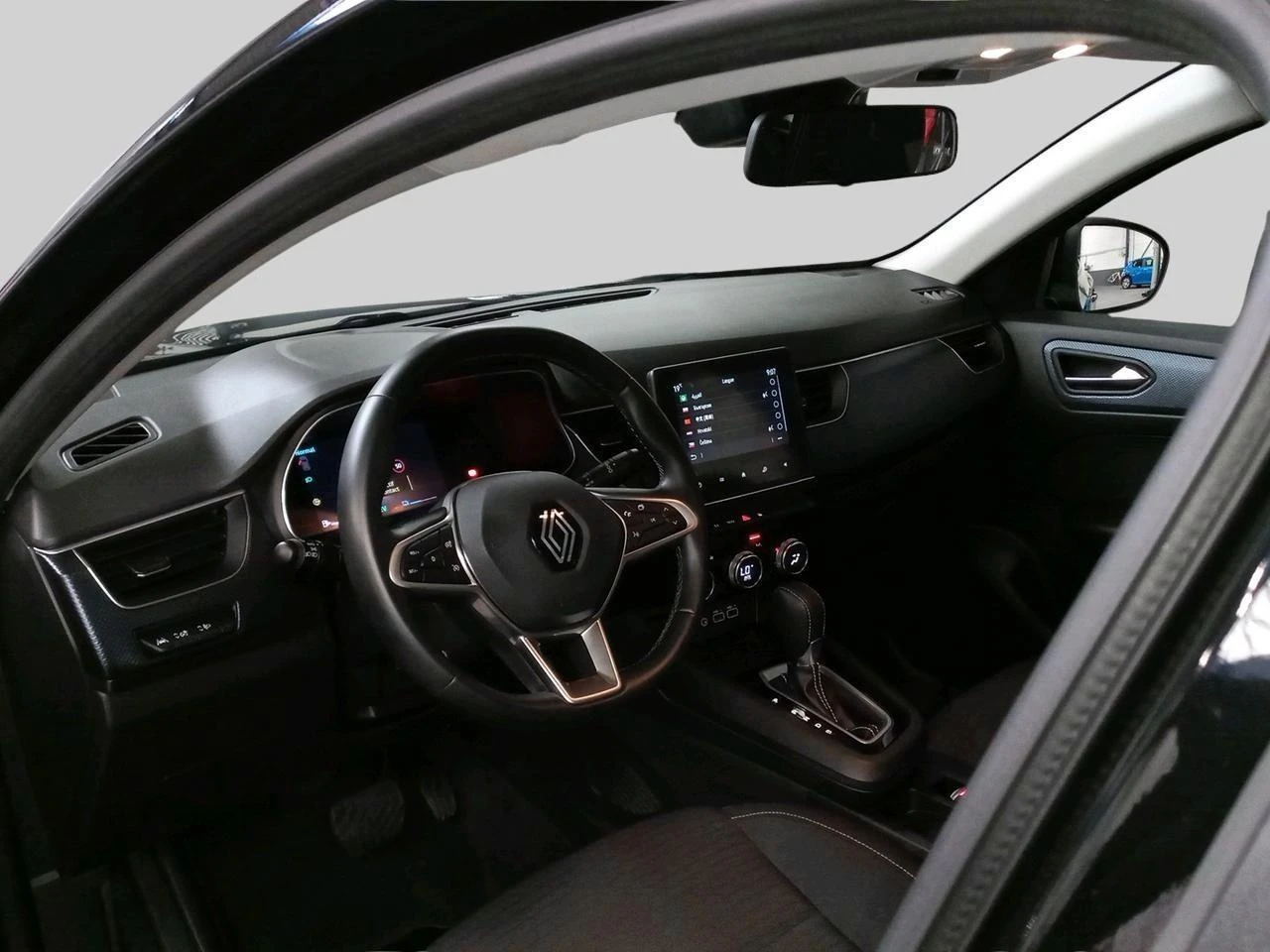 Renault-Arkana-image-7