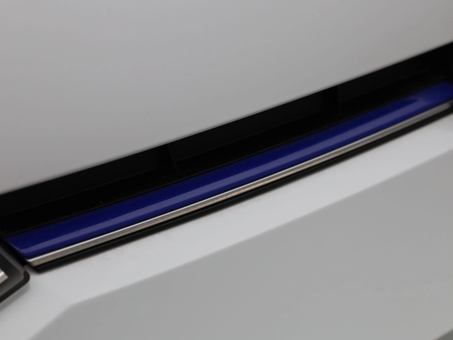 Volkswagen-e-up!-image-24