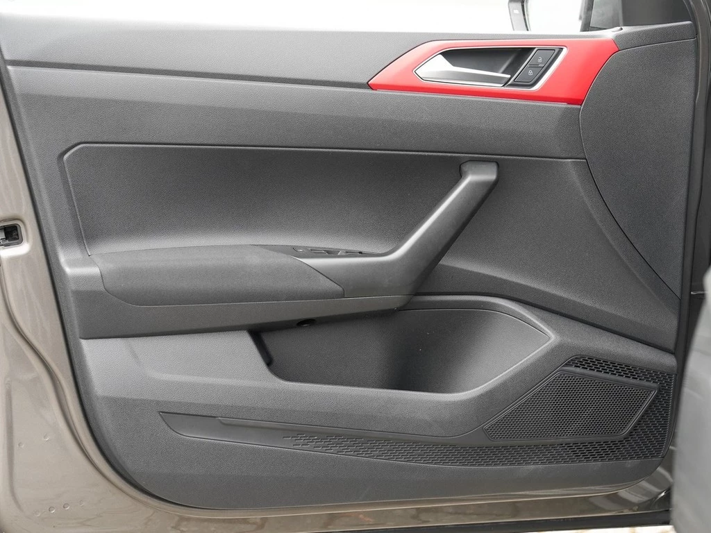 Volkswagen Polo GTI 2.0 TSI 6-Gang Schalter *LED*Navi*BEATS Audio*Climatronic*Sitzhzg*Digi-Cockpit*PDC*uvm...