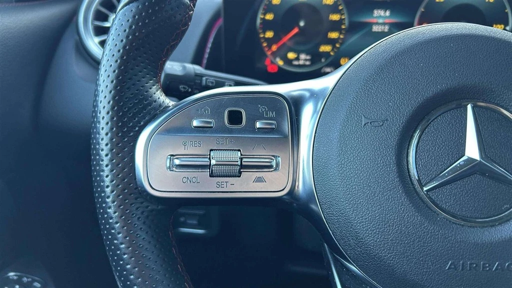 Mercedes-Benz-EQB-image-13