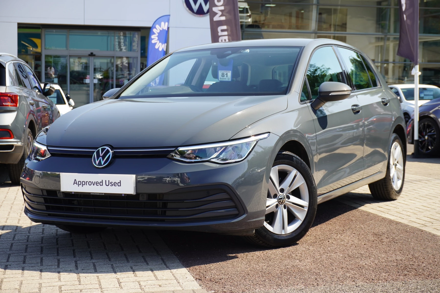 Volkswagen-Golf-image-39