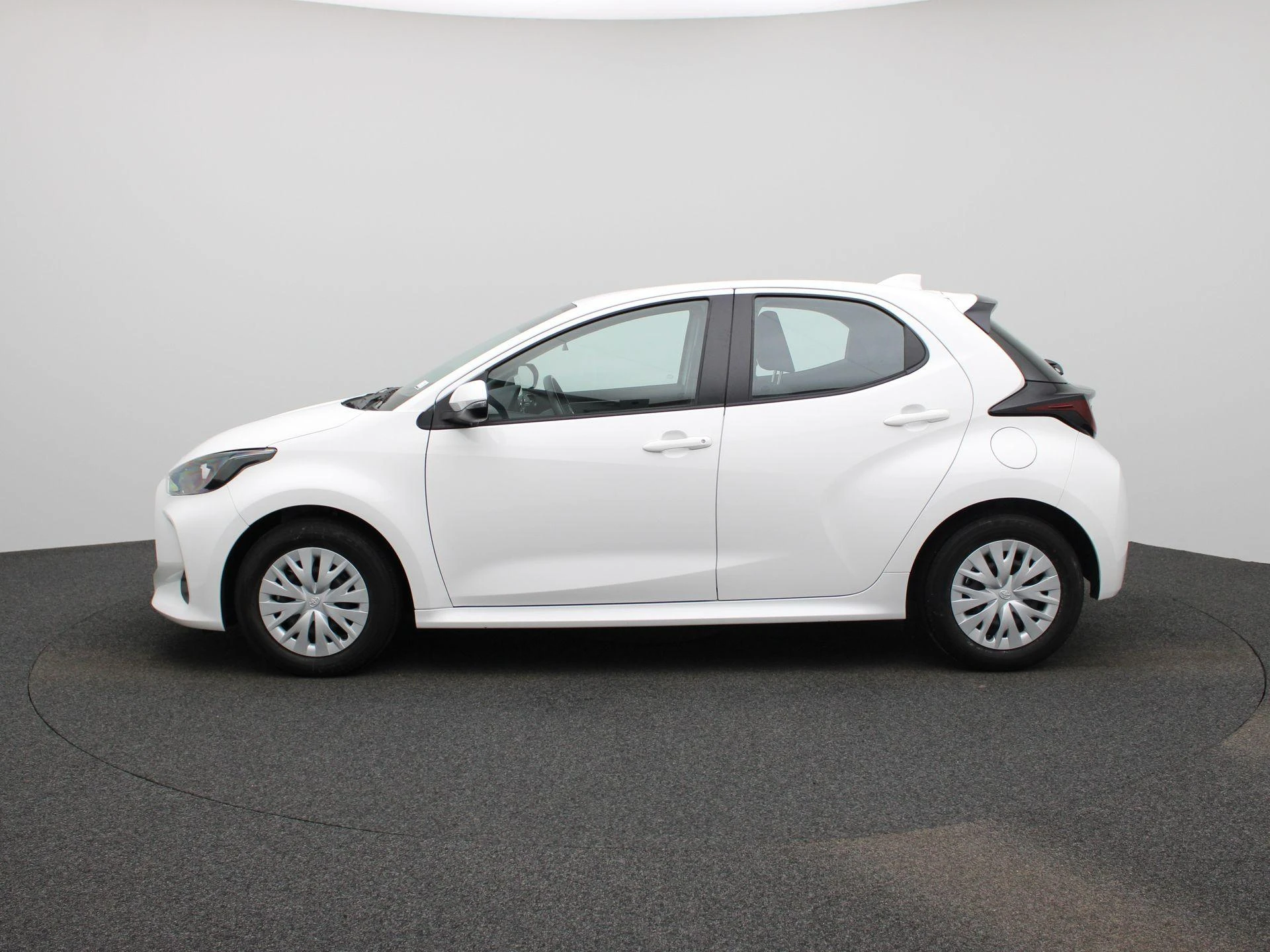 Toyota-Yaris-image-3
