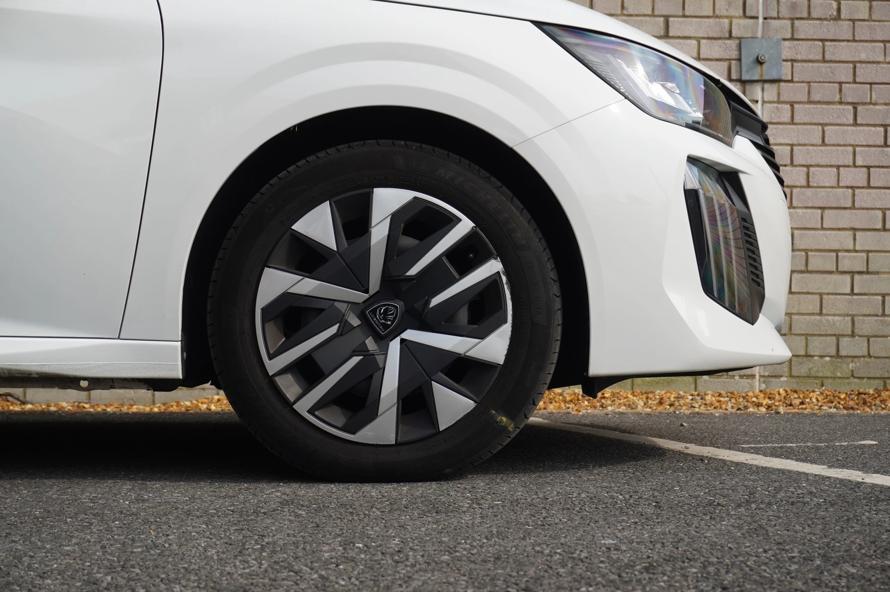 Peugeot-208-image-22