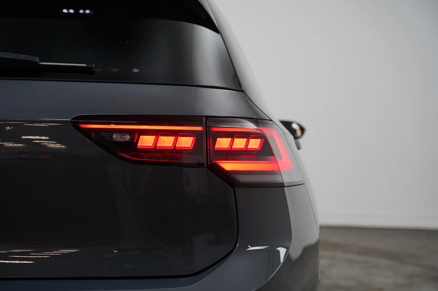 Volkswagen-Golf-image-31