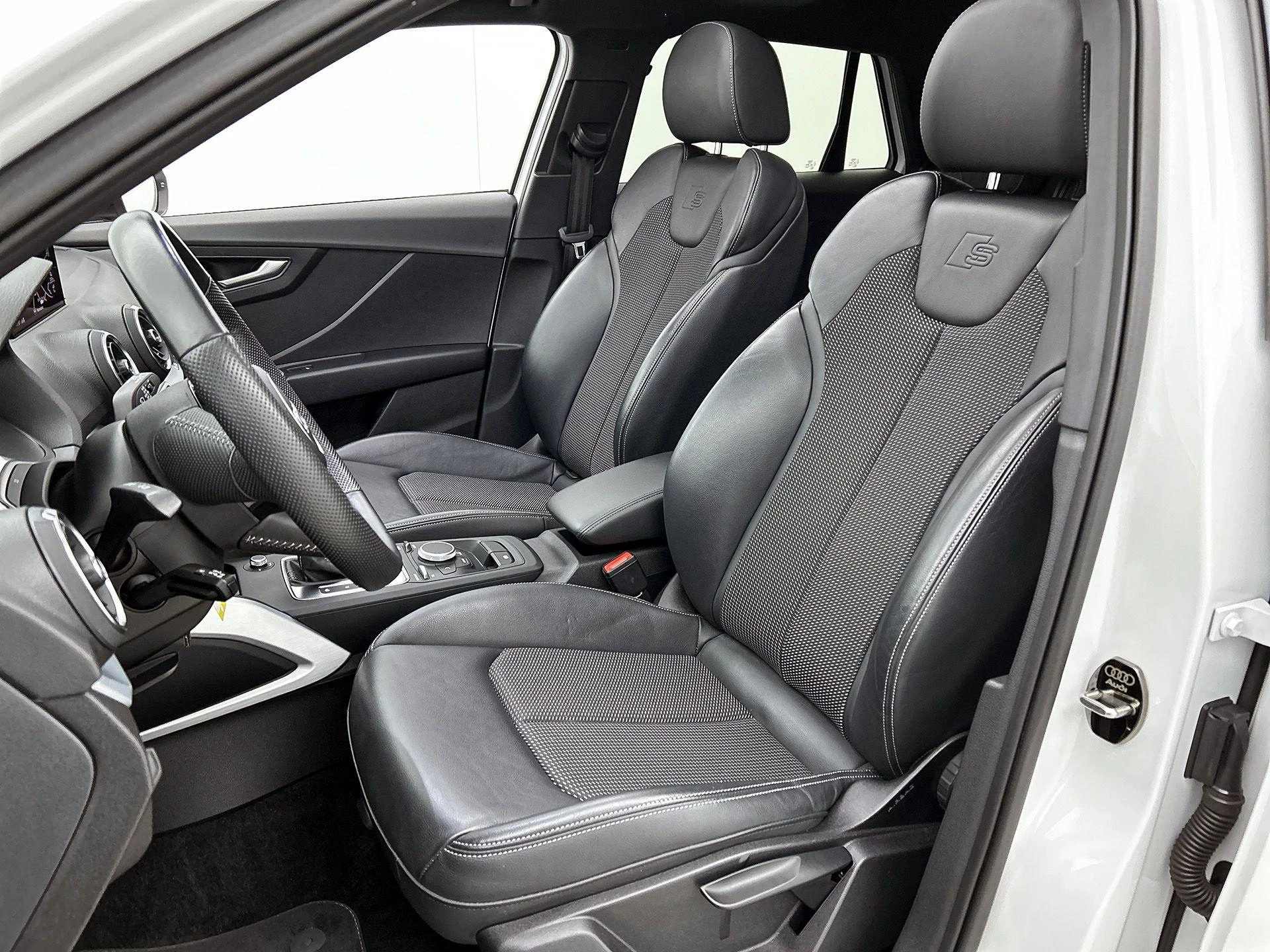 Audi Q2 35 TFSI S Edition