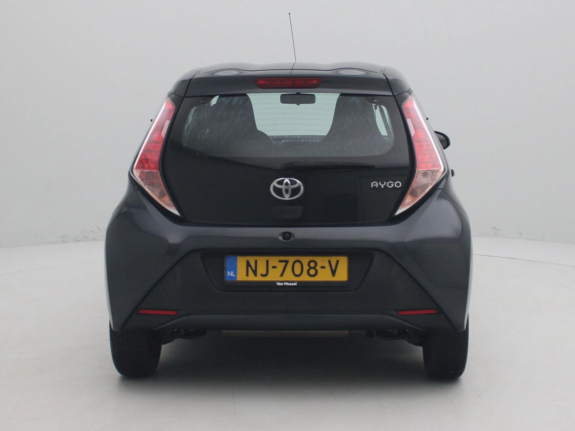 Toyota-Aygo-image-4