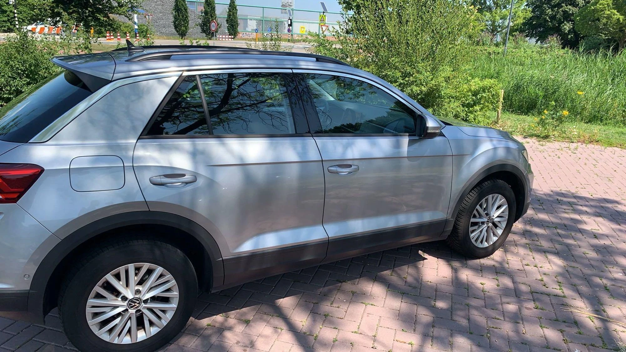 Volkswagen-T-Roc-image-5