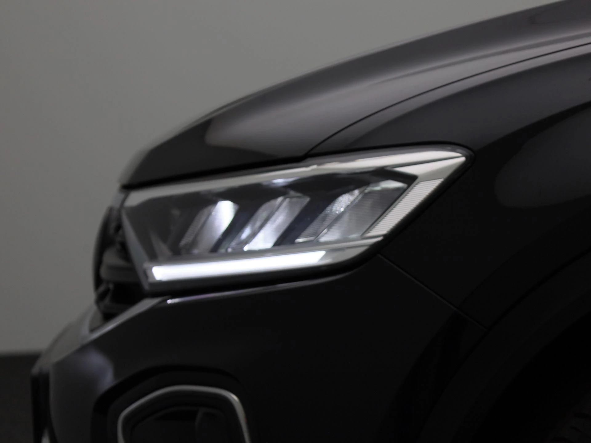 Volkswagen T-Roc 1.5 TSI Life Business 150 PK|