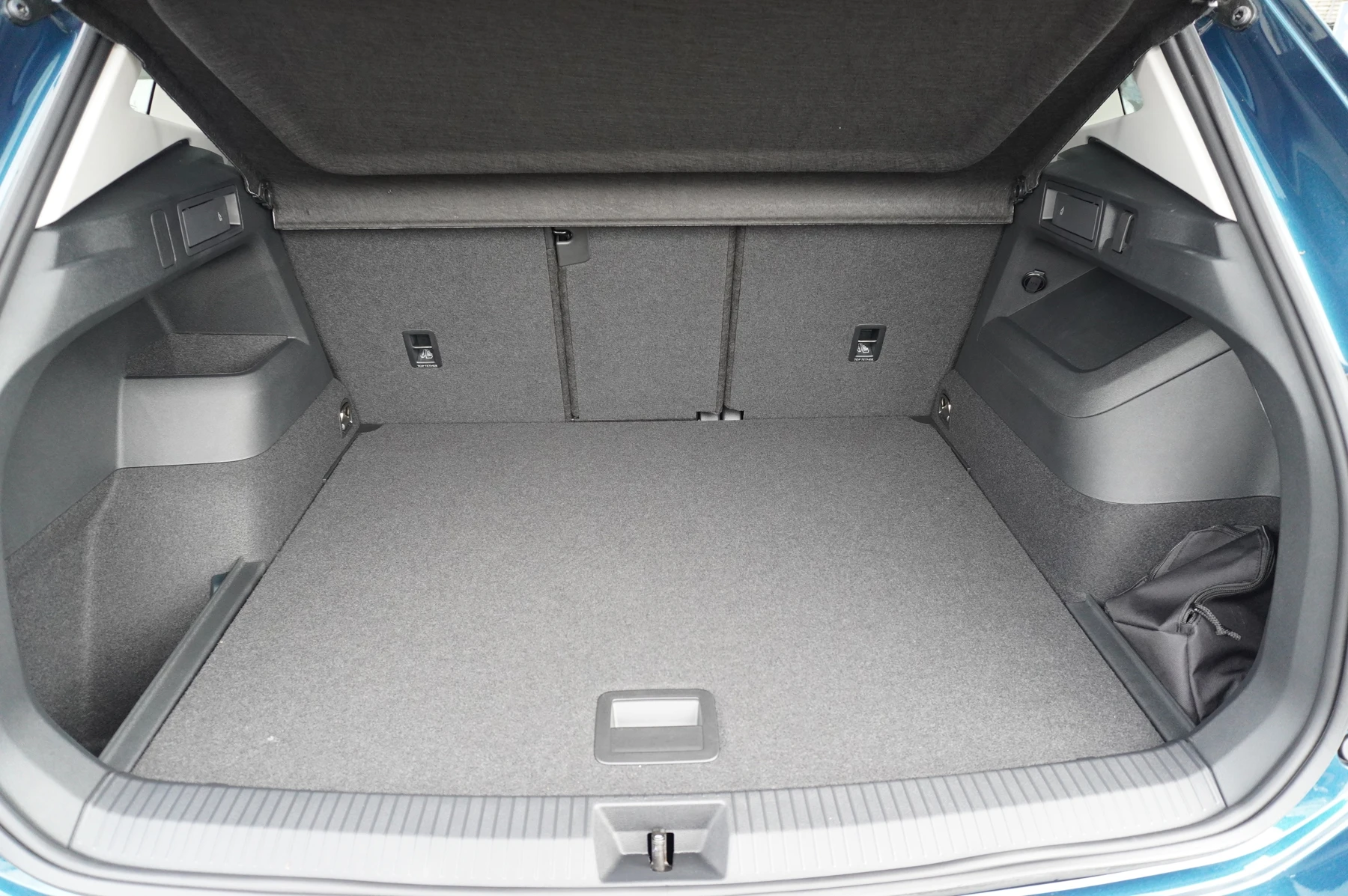 Volkswagen-Tiguan-image-15