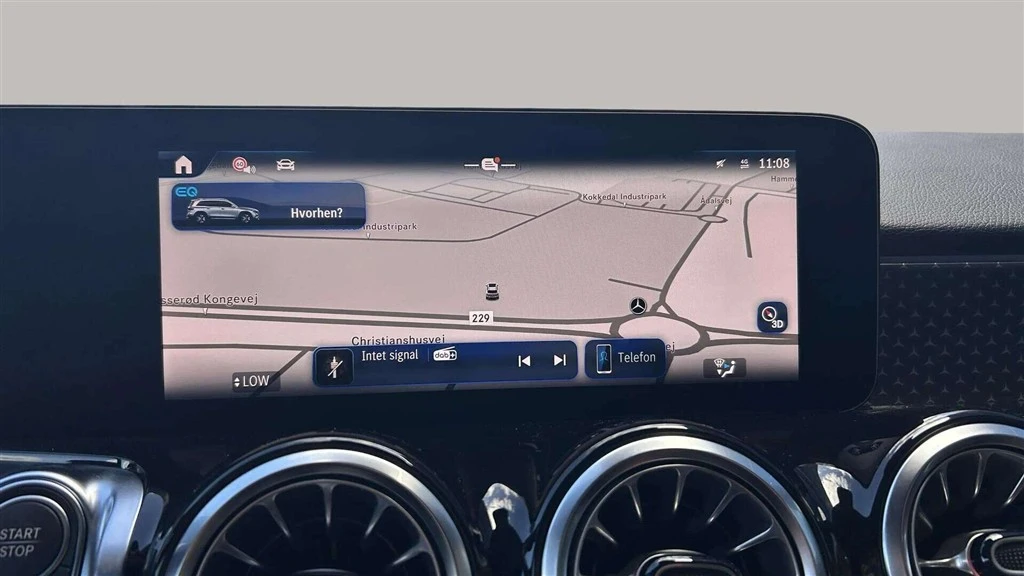 Mercedes-Benz-EQB-image-13