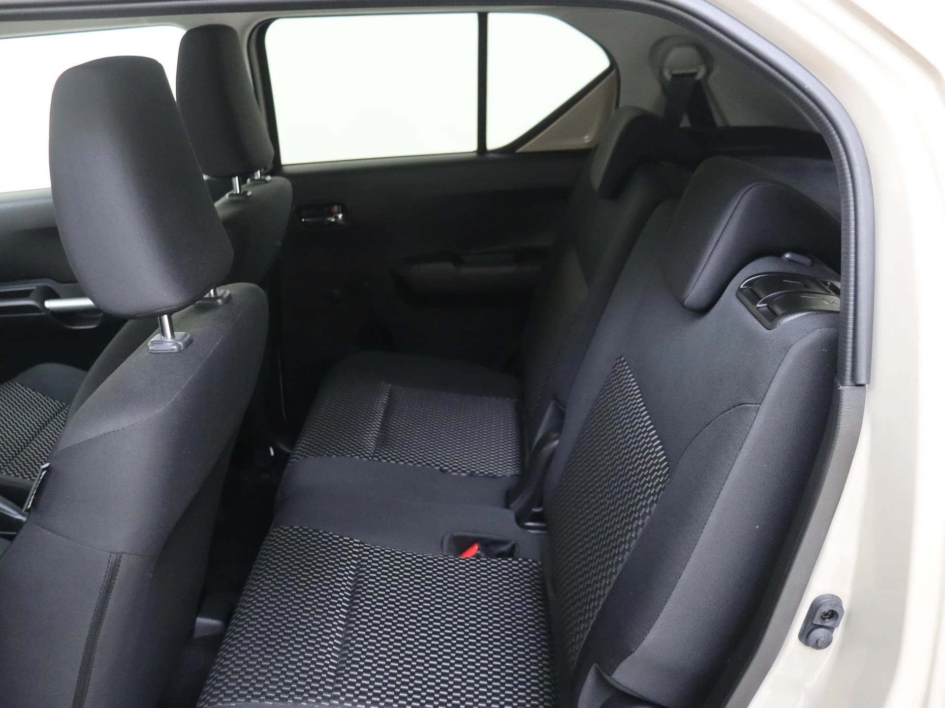 Suzuki-Ignis-image-13