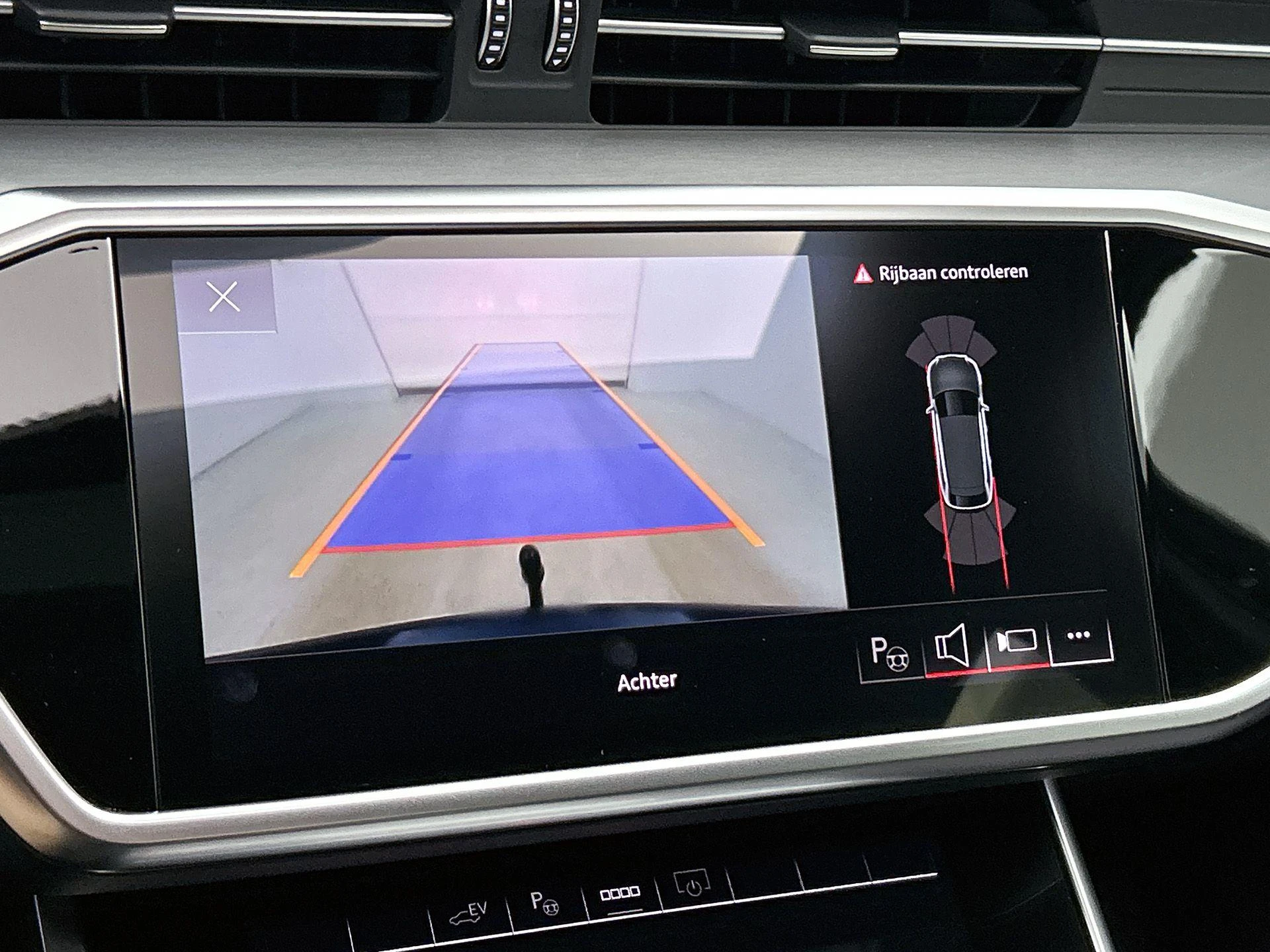 Audi-A6-image-12