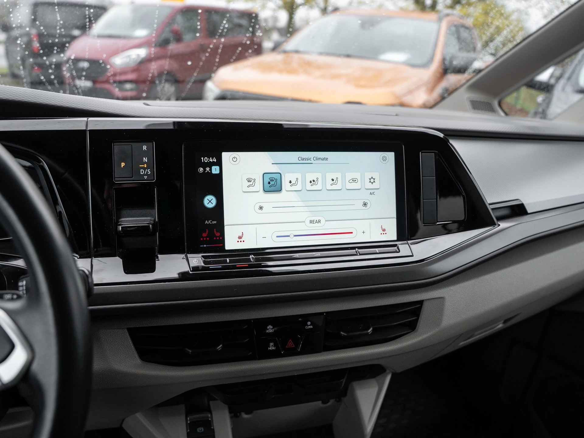 Volkswagen Multivan T7 2.0 TDI GJR*NAVI*KLIMA*LMF*LED* PDC*7-SITZER