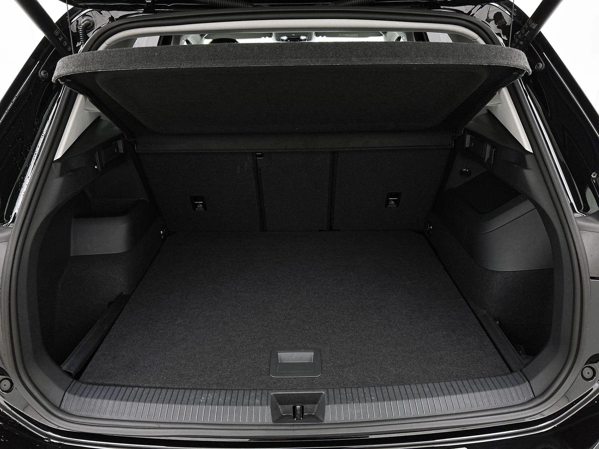 Volkswagen-Tiguan-image-14
