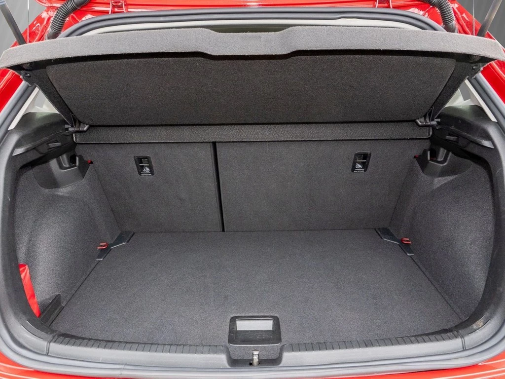 Volkswagen Polo 1.0 TSI DSG Goal Navi, Rear-View, AHK