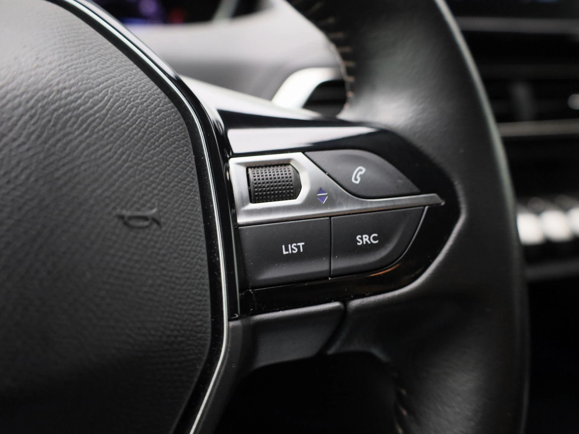 Peugeot-3008-image-17