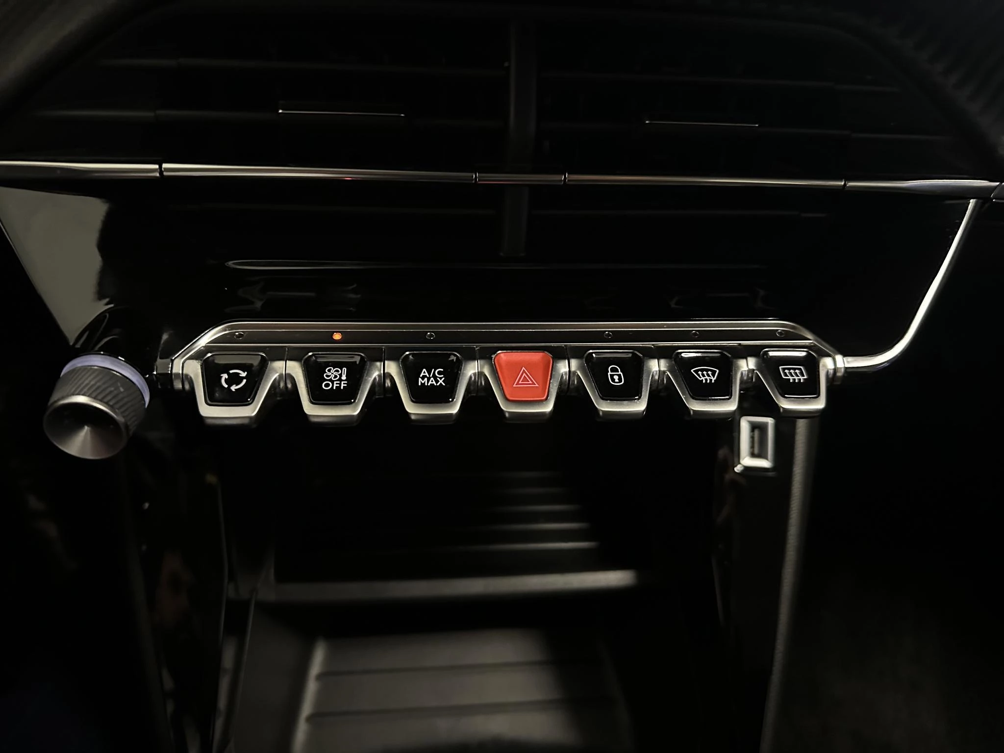 Peugeot-208-image-10