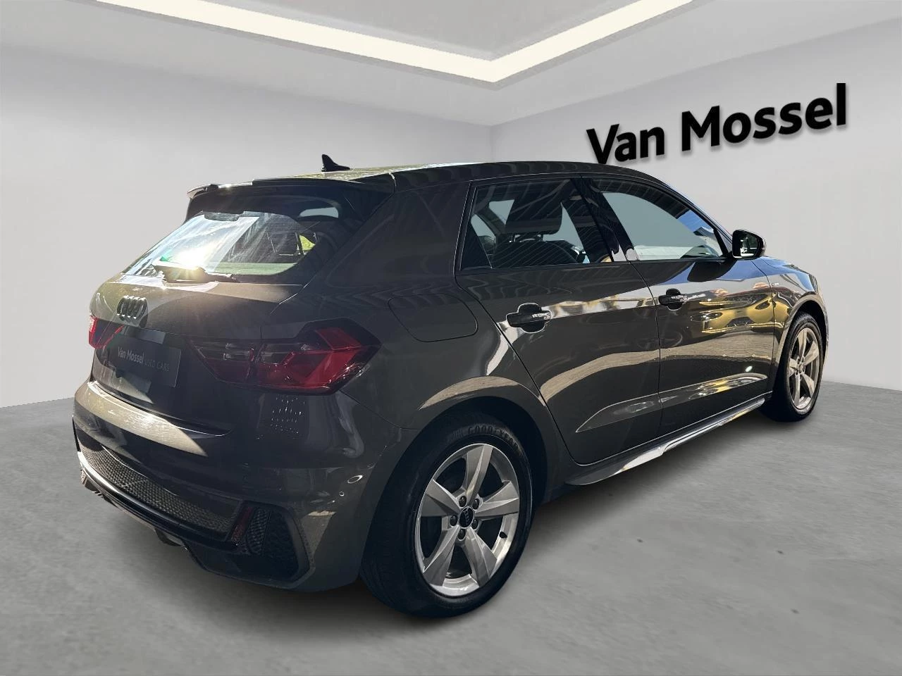 Audi-A1 Sportback-image-4