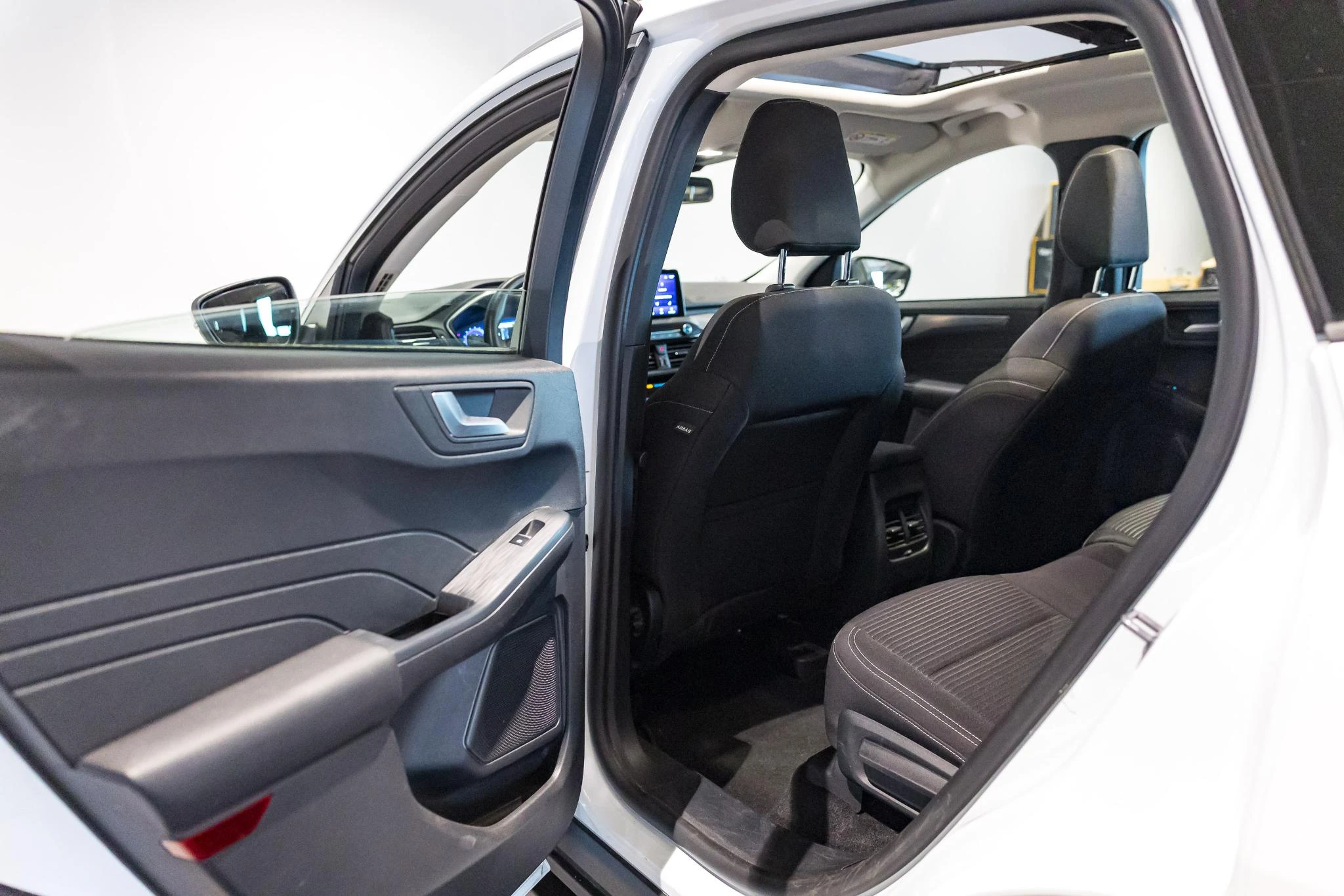 Ford-Kuga-image-14