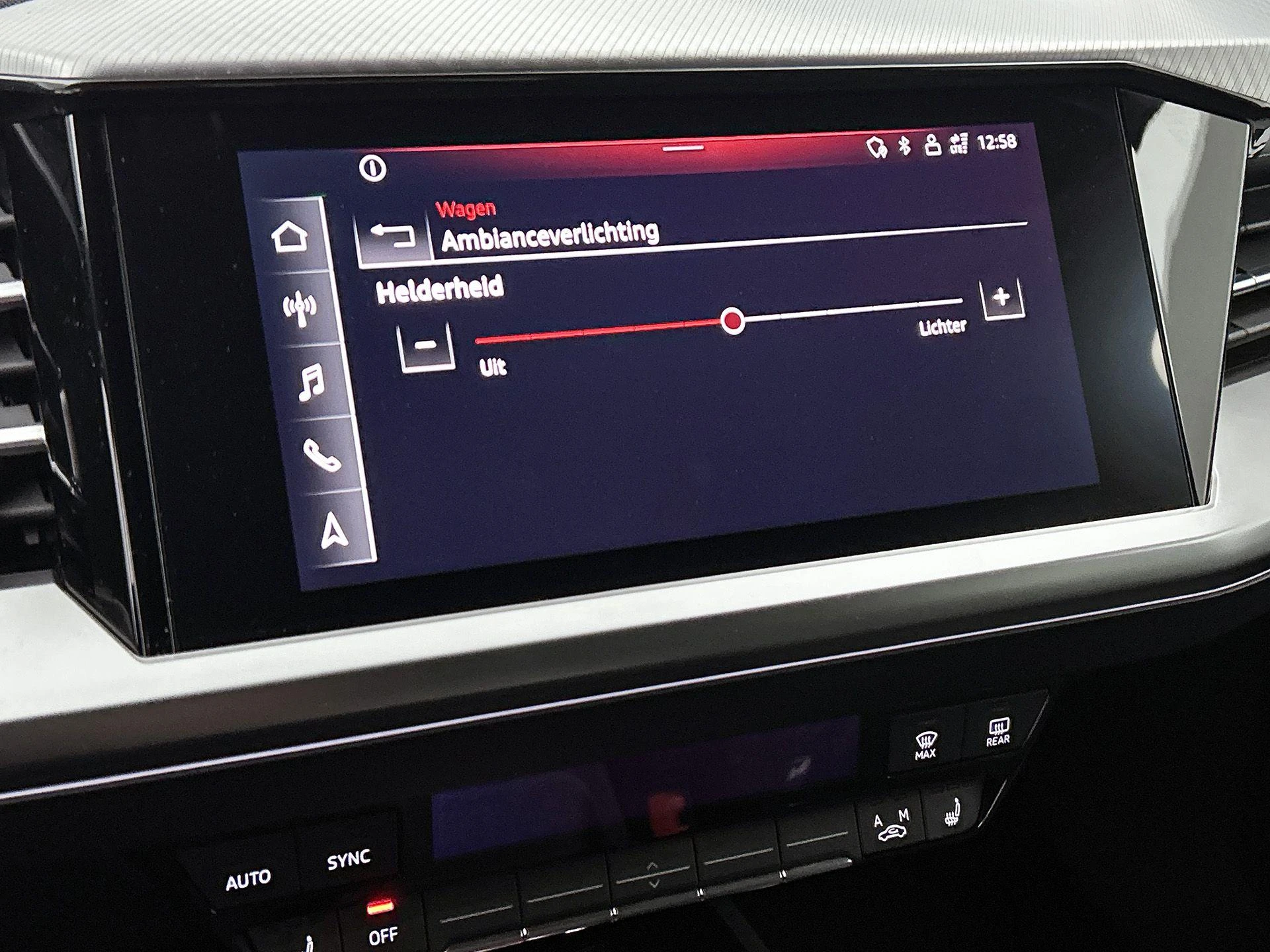 Audi-Q4 e-tron-image-24