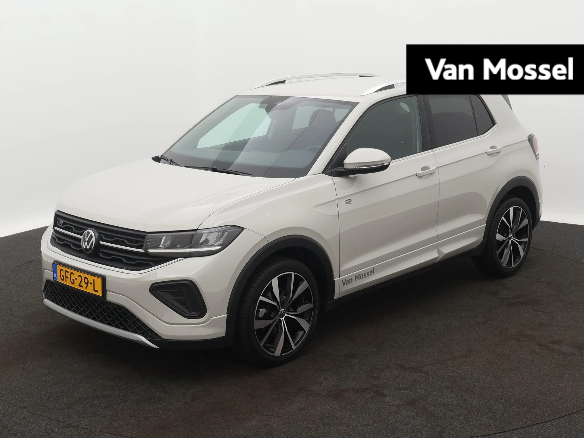 Volkswagen-T-Cross-image-0