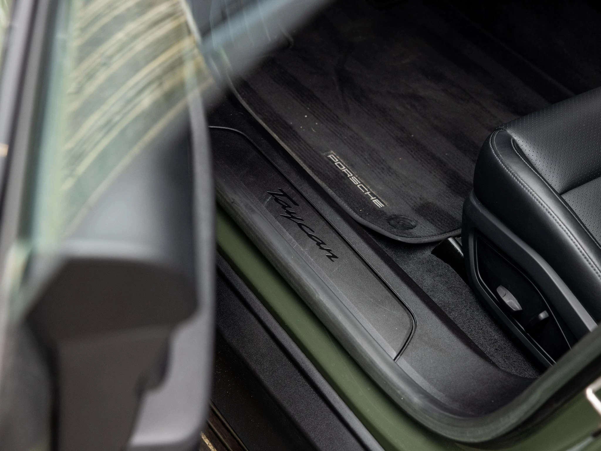 Porsche-Taycan-image-41