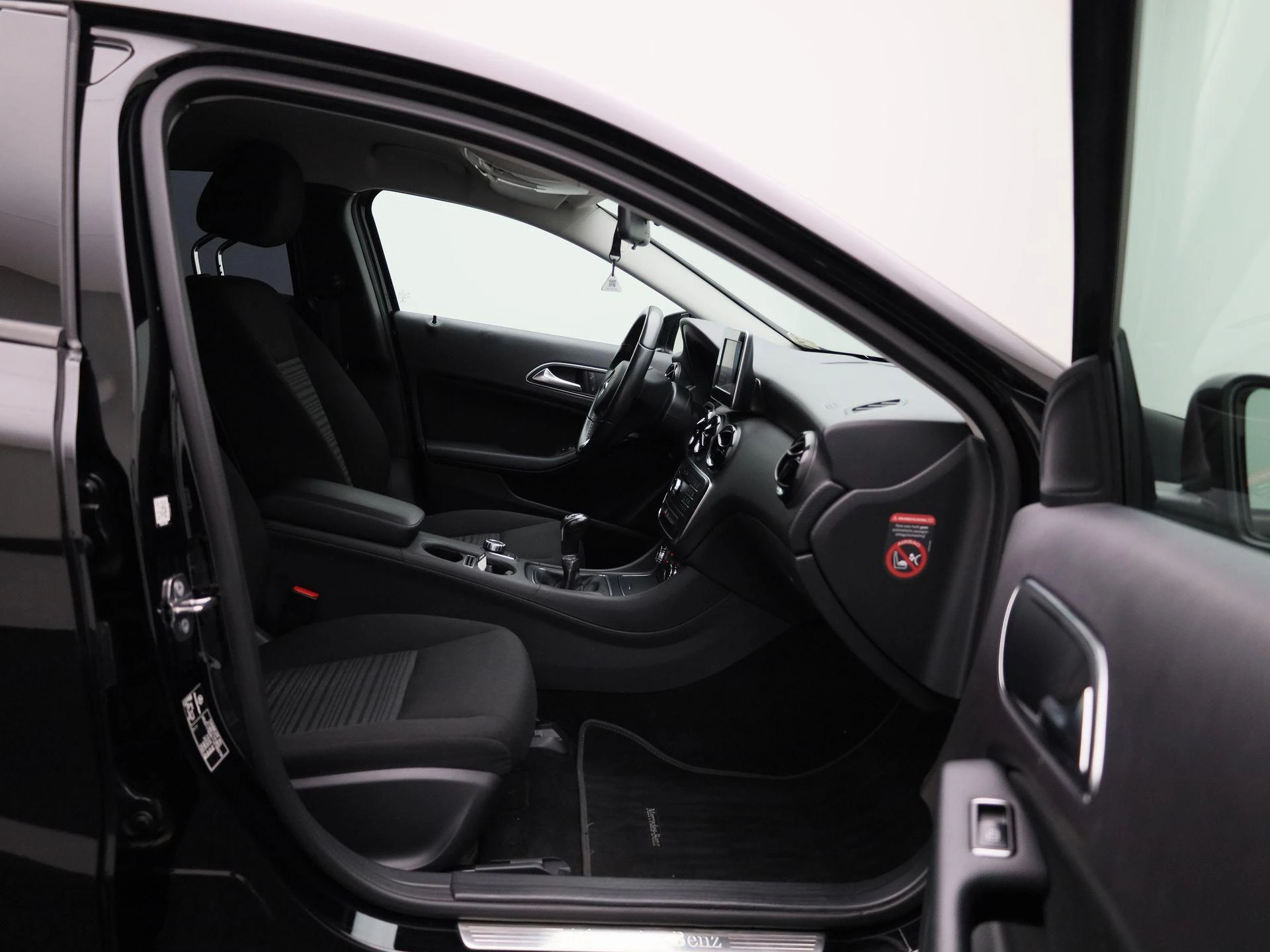Mercedes-Benz-A-Klasse-image-34