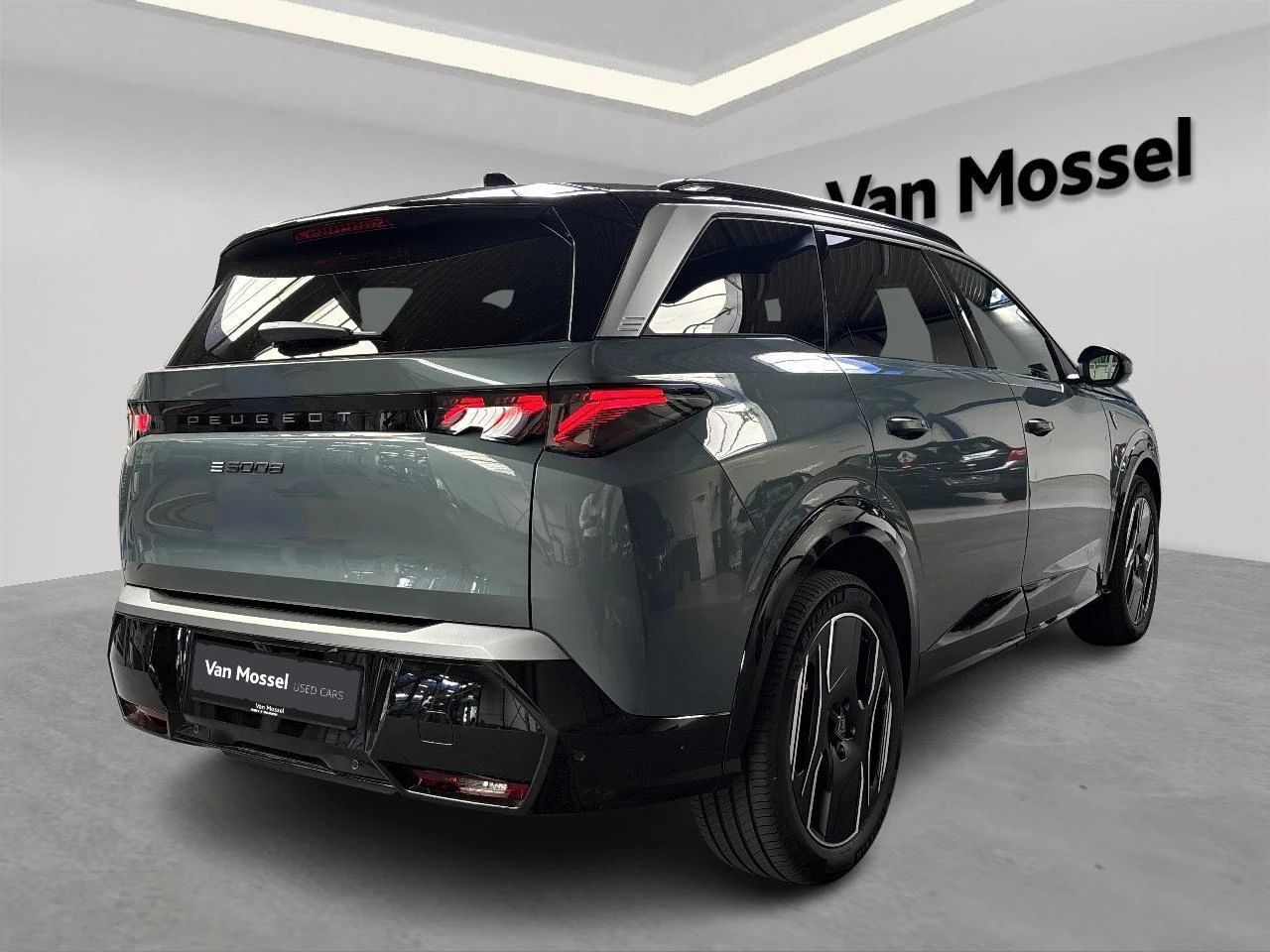 Peugeot-e-5008-image-3