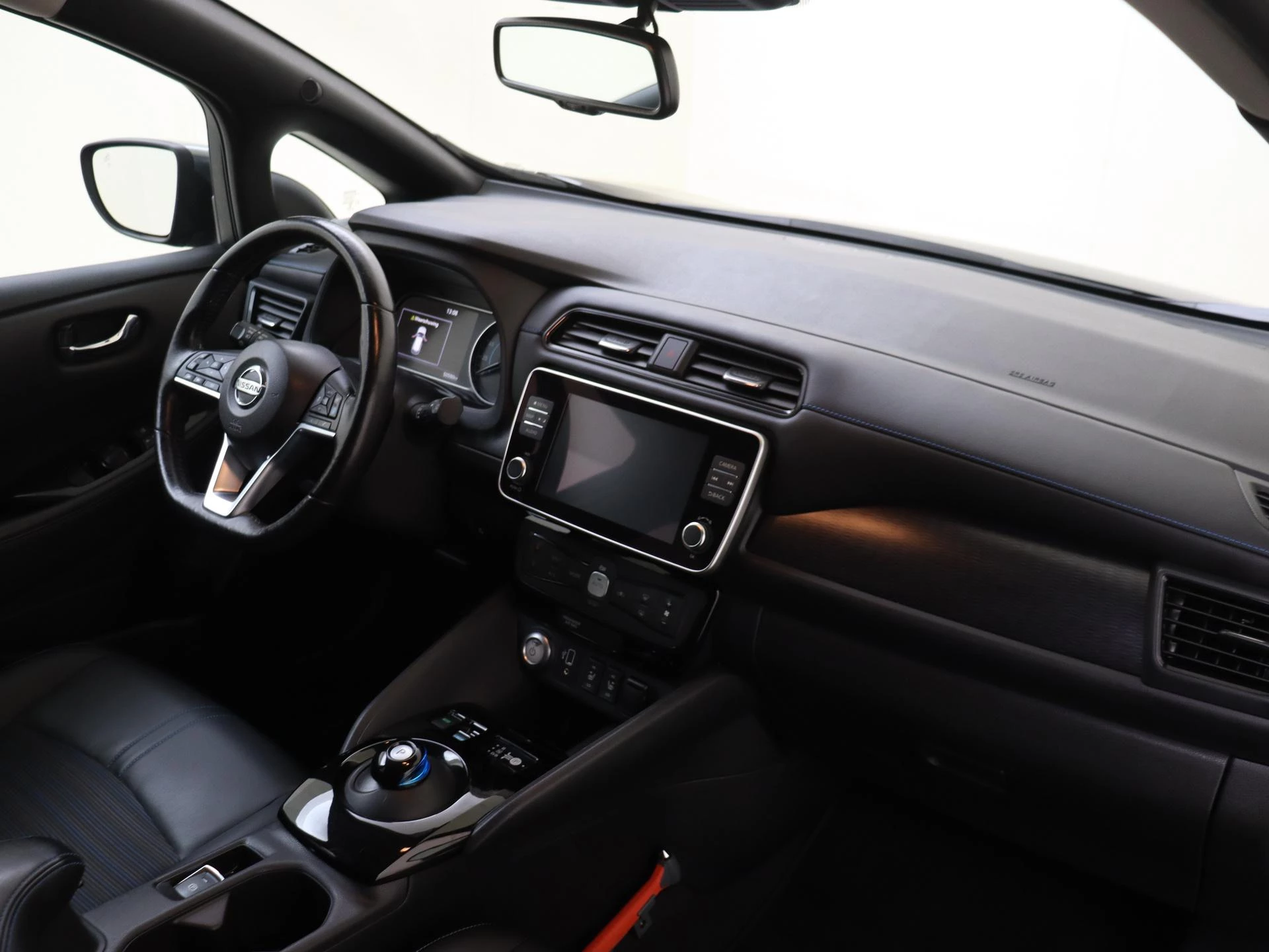 Nissan-Leaf-image-11