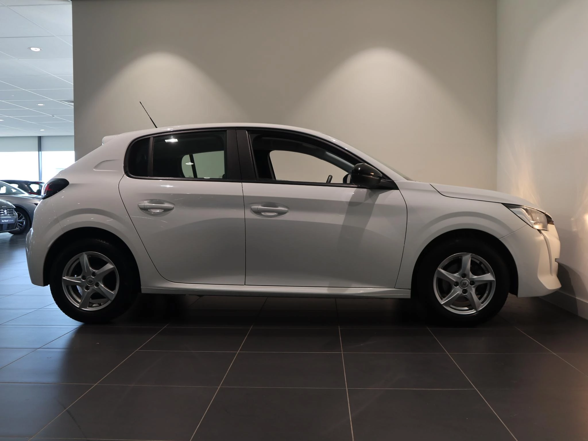 Peugeot-208-image-6