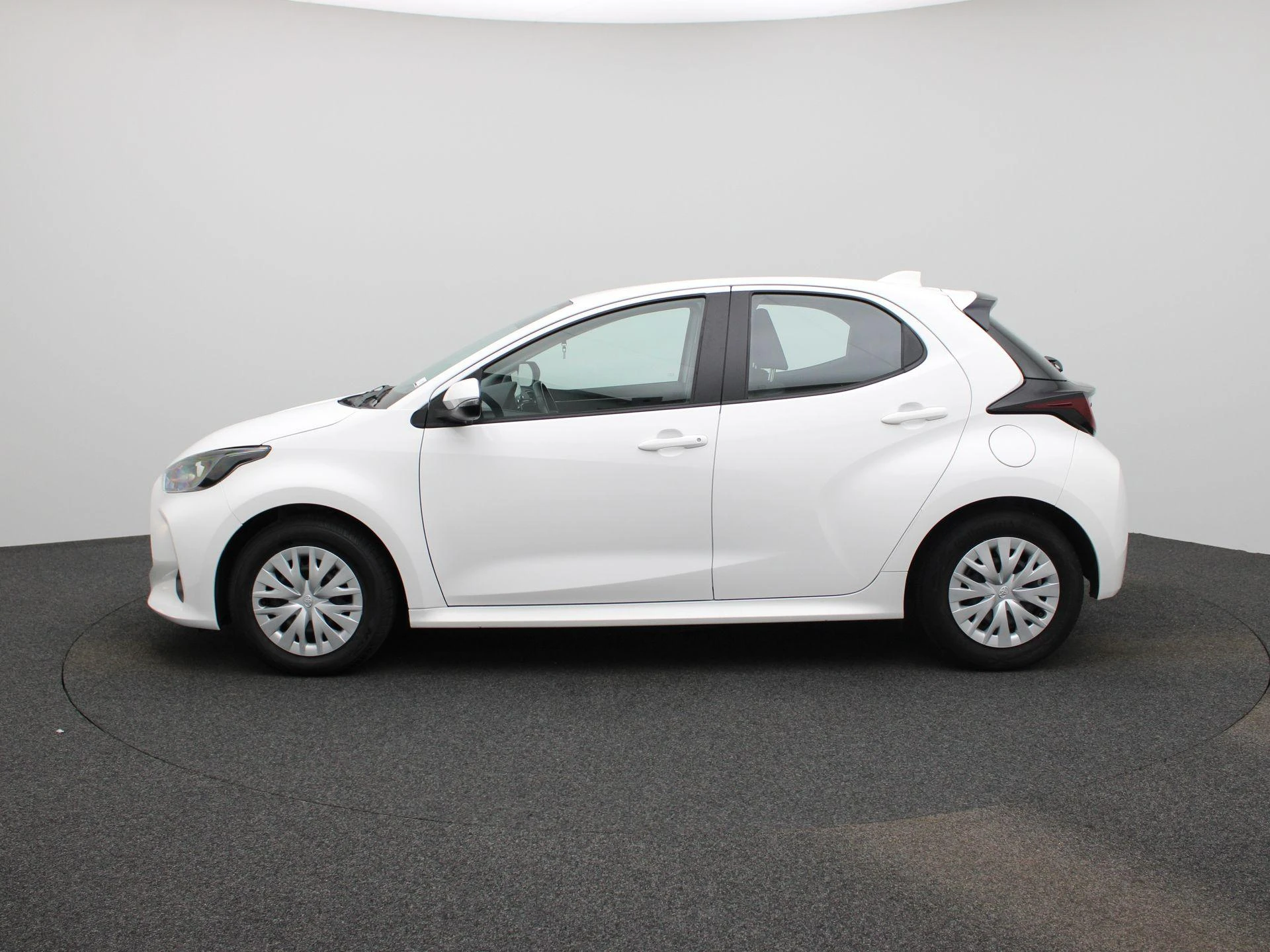 Toyota-Yaris-image-3