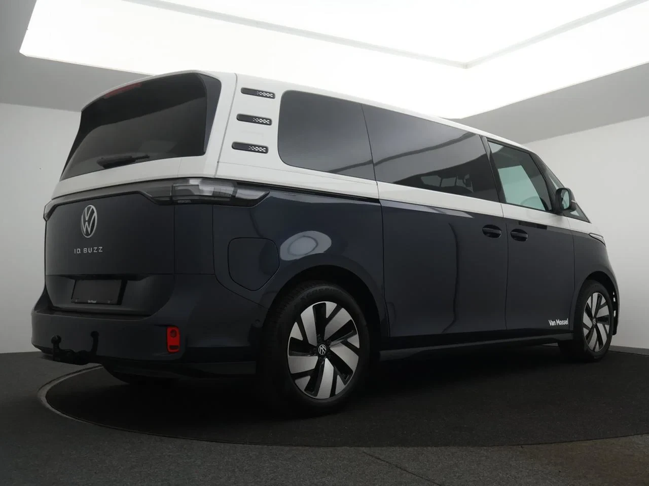 Volkswagen ID. Buzz ID.Buzz Lwb Energy 286pk 86 kWh LONG WHEEL BASE 7pl *DEMO*